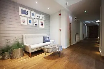 Anchor House 소포트