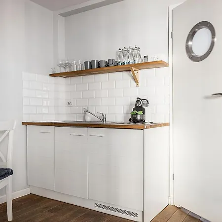 Anchor House アパート ソポト