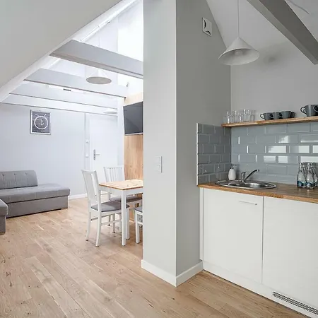 Anchor House * סופוט